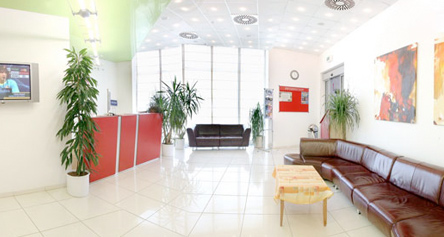 Hotel Artemis reception